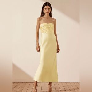 Luxe Strapless Ruched Bodice Midi Dress - Lemon